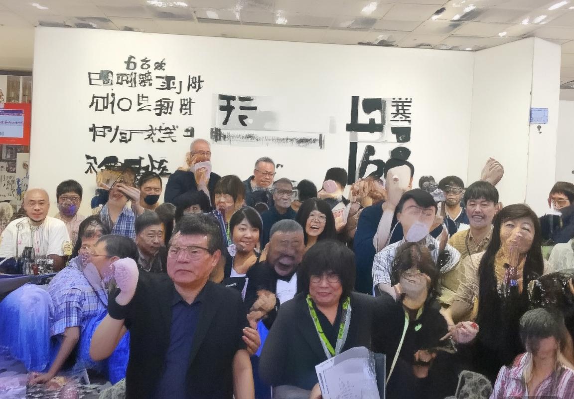 2015 CBA北京VS上海巅峰对决：篮球盛宴激情燃烧